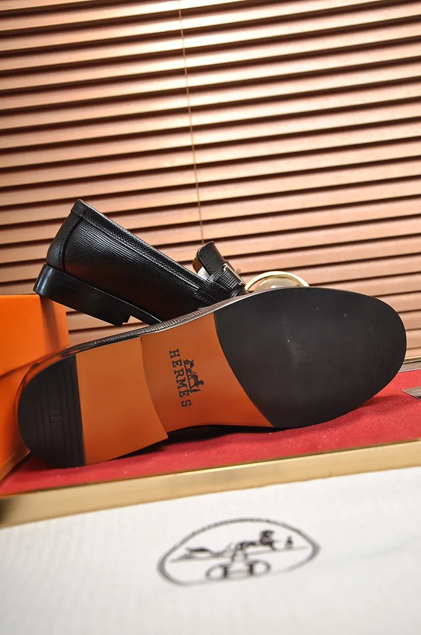 Men's shoes💰460💶[HERMES] (sheepskin lining)🍀Italian top luxury🍀He does not pursue novel styles and gorgeous colors, but attracts the favor of successful men with his flawless, elegant and classic style. Formal leather shoes This very comfortable, simple and stable style allows you to easily match any style! The pattern is absolutely 1:1 refined from the original case, and we strive for excellence in materials, imported cowhide + sheepskin lining💪💪💪extraordinary texture👍! .Black Brown Size: 38-45 (45 customized)
